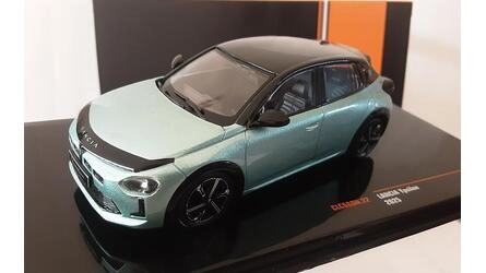 IXO 1/43 - LANCIA YPSILON - 2025 - GREEN WITH BLACK ROOF