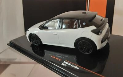 IXO 1/43 - LANCIA YPSILON - 2025 - WHITE WITH BLACK ROOF