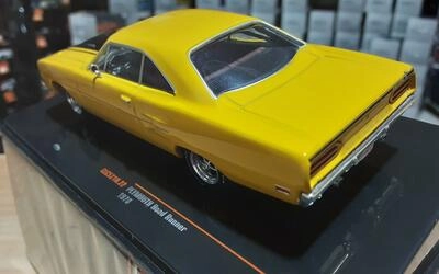 IXO 1/43 - PLYMOUTH ROAD RUNNER - YELLOW - 1970