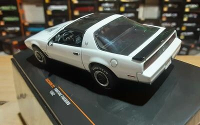IXO 1/43 - PONTIAC FIREBIRD TRANS AM - 1982 - WHITE