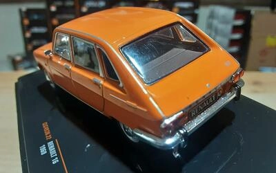 IXO 1/43 - RENAULT 16 - ORANGE - 1969
