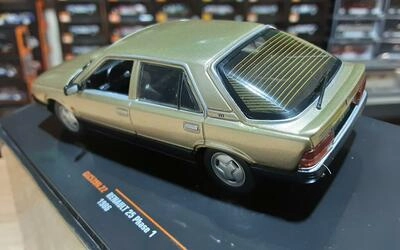 IXO 1/43 - RENAULT 25  PHASE 1 - METALLIC BEIGE - 1986