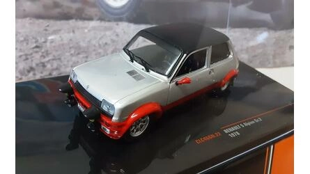 IXO 1/43 - RENAULT 5 ALPINE GR. 2 - SILVER/RED - 1978