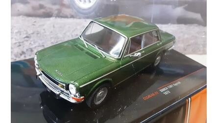 IXO 1/43 - SINCA 1301 SPECIAL - METALIC GREEN - 1972