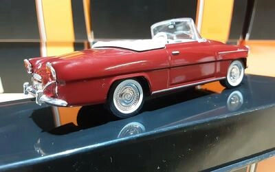 IXO 1/43 - SKODA FELICIA ROADSTER - DARK RED - 1964