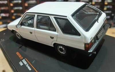 IXO 1/43 - SKODA FORMAN - 1990 - WHITE