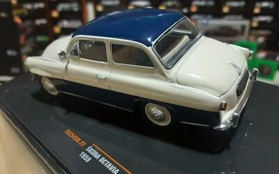 IXO 1/43 -  SKODA OCTAVIA - BEIGE / DARK BLUE - 1959