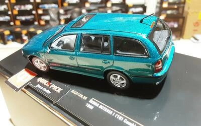IXO 1/43 - SKODA OCTAVIA I (1U) STATION WAGON - METALLIC GRE