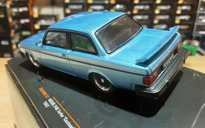 IXO 1/43 -  VOLVO 240 TURBO CUSTOM - BLUE MATALLIC - 1983