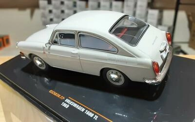 IXO 1/43 - VW 1600 TL - BEIGE - 1969