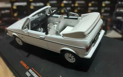 IXO 1/43 - VW GOLF MK I CABRIOLET - WHITE - 1983