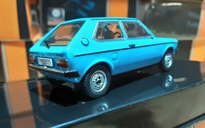 IXO 1/43 - VW POLO MK II - LIGHT BLUE - 1975