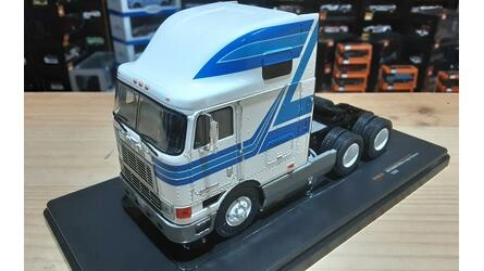 IXO 1/43 - INTERNATIONAL EAGLE CABOVER TRACTOR TRUCK 3-ASSI 