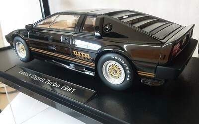 KK SCALE MODELS 1/18 - LOTUS ESPRIT TURBO ESSEX - BLACK / GO