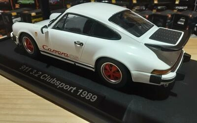 KK SCALE MODELS 1/18 - PORSCHE 911 CARRERA 3.2 CLUBSPORT - 1