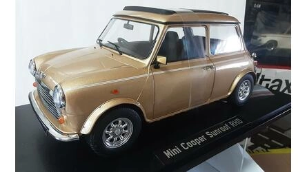KK SCALE MODELS 1/12 - MINI COOPER SUNROOF RHD - GOLD