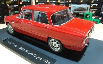 MCG 1/18 - ALFA ROMEO GIULIA NUOVA SUPER - RED - 1974