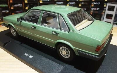 MCG 1/18 - AUDI 80 CL (B2) - METALLIC GREEN - 1978