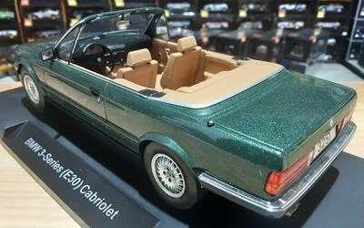 MCG 1/18 - BMW 325i (E30) CONVERTIBLE - METALIC GREEN - 1985
