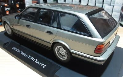 MCG 1/18 - BMW SERIE 5 (E34) TOURING - METALLIC GREY - 1989