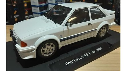 MCG 1/18 - FORD ESCORT MK IIII RS TURBO - 1985 - WHIT