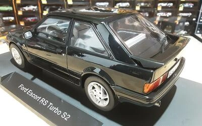 MCG 1/18 - FORD ESCORT MK IV RS TURBO S2 - BLACK - 1990