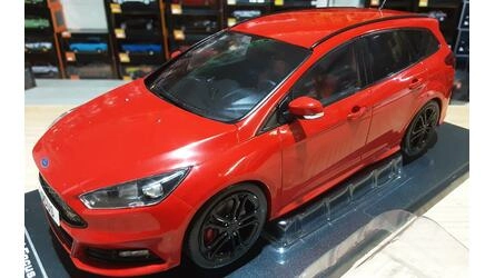 MCG 1/18 - FORD FOCUS ST ESTATE - RACE RED - 2014
