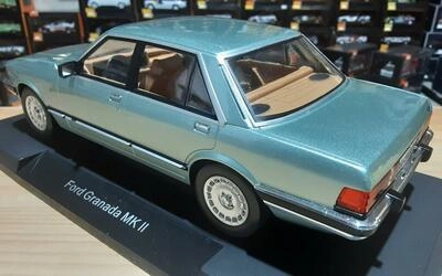 MCG 1/18 - FORD GRANADA MKII - LIGHT GREEN METALLIC - 1982