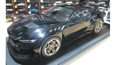 MCG 1/18 - FORD MUSTANG GTD  5.2L V8 COUPE - BLACK - 2025