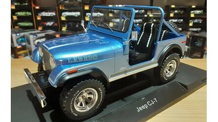 MCG 1/18 - JEEP CJ-7 RENEGADE LAREDO OPEN - 1980 - BLUE