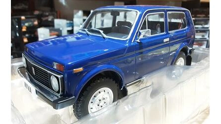 MCG 1/18 - LADA NIVA - DARK BLUE - 1976