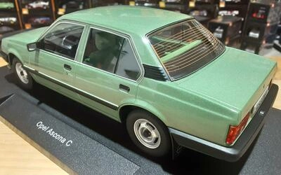 MCG 1/18 - OPEL ASCONA C  - 1981 - METALLIC LIGHT GREEN