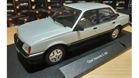 MCG 1/18 - OPEL ASCONA C SR - 1981 - SILVER