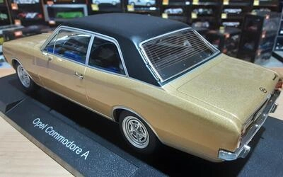 MCG 1/18 - OPEL COMMODORE A - 1967 - BEIGE