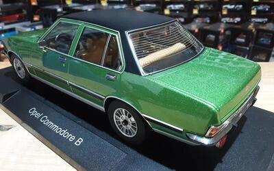 MCG 1/18 - OPEL COMMODORE B GS/E - 1972 - METALLIC GREEN