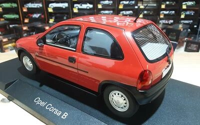 MCG 1/18 - OPEL CORSA B - 1993 - RED