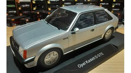 MCG 1/18 - OPEL KADETT D GTE - SILVER - 1983