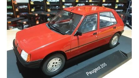 MCG 1/18 - PEUGEOT 205 GR - RED - 1984