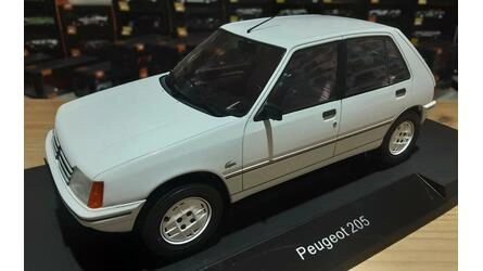 MCG 1/18 - PEUGEOT 205 GR - WHITE - 1984
