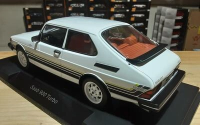 MCG 1/18 - SAAB 900 TURBO - WHITE DECORATED  - 1981