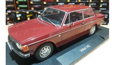 MCG 1/18 - VOLVO 142 - 1973 - DARK RED