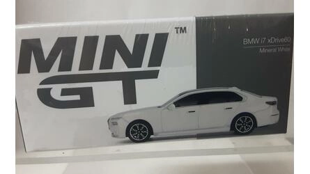 MINI GT 1/64 - BMW I7 XDRIVE60 - 2024 - MINERAL WHITE