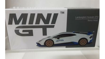 MINI GT 1/64 - LAMBORGHINI HURACAN STO - BIANCO ASOPO - LHD 