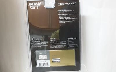 MINI GT 1/64 - NISSAN Z VEILSIDE FFZ 400 - 2024 - GOLD CHROM
