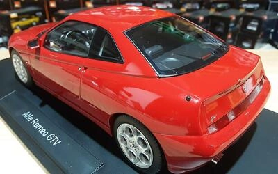 NOREV 1/18  -  ALFA ROMEO GTV - 1999 - RED