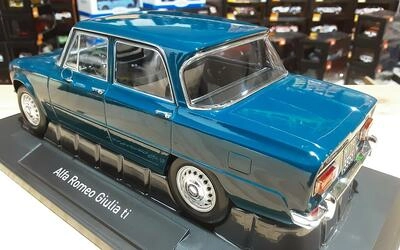 NOREV 1/18 - ALFA ROMEO GIULIA TI - 1964 - PETROL BLUE