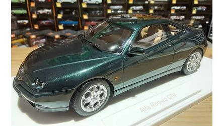 NOREV 1/18 - ALFA ROMEO GTV - COVENTRY GREEN METALLIC - 1999