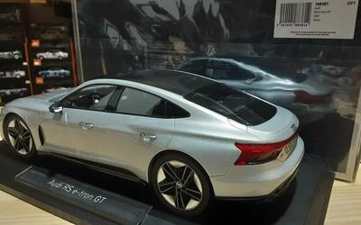 NOREV 1/18 - AUDI RS E TRON GT - SILVER - 2021