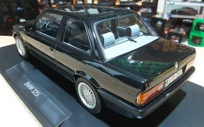 NOREV 1/18 - BMW 325I - BLACK METALLIC - 1988