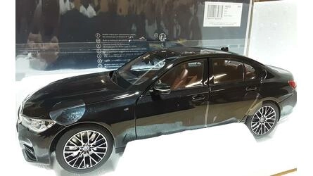 NOREV 1/18 - BMW 330I - BLACK METALLIC - 2019